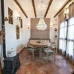Descartes Villa *