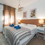Descartes Villa